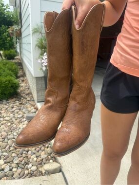 Classic Women's Brown Leather Cowboy Boots